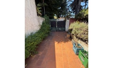 Chalet 4 ambientes en Venta - Todo en Esquina