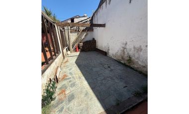 Chalet 4 ambientes en Venta - Todo en Esquina