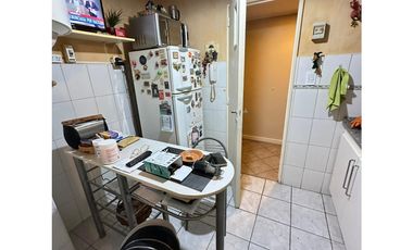 VENTA DEPTO DOS CON DEPENDENCIA Y COCHERA