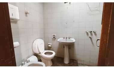 VENTA CASA DE 2 DORMITORIOS EN CALLE ITALIA