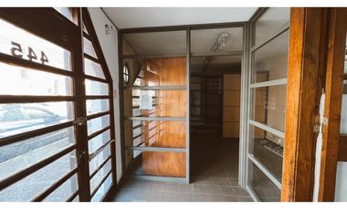 VENTA CASA DE 2 DORMITORIOS EN CALLE ITALIA