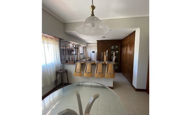 ALQUILER DPTO 3 AMBIENTES CON COCHERA - HIPOLITO YRIGOYEN 1900