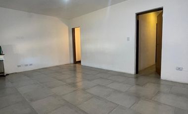 Casa en alquiler en Moron Sur