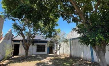 Casa en alquiler en Moron Sur