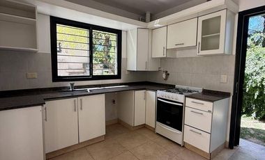 Villa Allende, Housing , Dúplex en alquiler c/ cochera. tres dorm tres baños