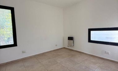 Villa Allende, Housing , Dúplex en alquiler c/ cochera. tres dorm tres baños