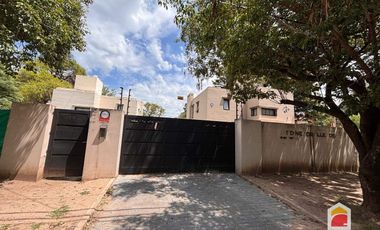 Villa Allende, Housing , Dúplex en alquiler c/ cochera. tres dorm tres baños