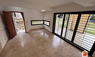 Villa Allende, Housing , Dúplex en alquiler c/ cochera. tres dorm tres baños