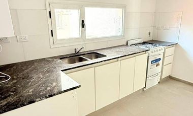 Departamento en venta c/ cochera en Centro Norte