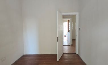 Casa PH en alquiler en Lanus Este