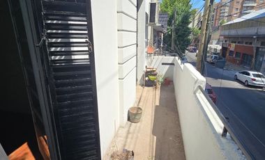 Casa PH en alquiler en Lanus Este