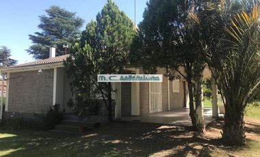 AT111. ICHO CRUZ. GRAN CASA CON AMPLIO PARQUE Y PILETA (8 PAX)