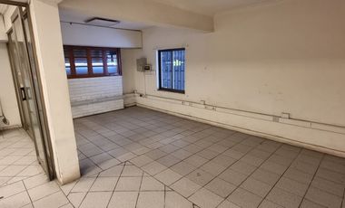 OPORTUNIDAD PROPIEDAD COMERCIAL CON OFICINAS Y TALLER