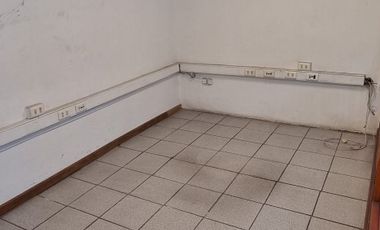 OPORTUNIDAD PROPIEDAD COMERCIAL CON OFICINAS Y TALLER