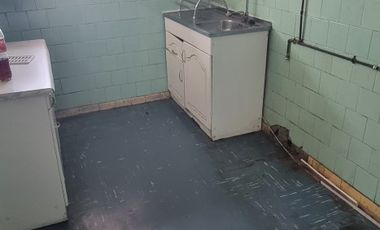 OPORTUNIDAD PROPIEDAD COMERCIAL CON OFICINAS Y TALLER