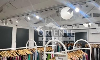 EXCELENTE UBICACIÓN LOCAL CON JARDÍN INTERIOR