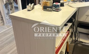 EXCELENTE UBICACIÓN LOCAL CON JARDÍN INTERIOR