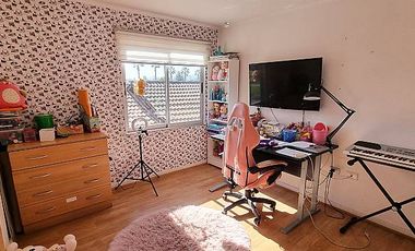 EXCELENTE CASA 5D/4B CON 3+ ESTACIONAMIENTOS.