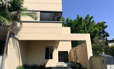 Estrene casa moderna  en fraccionamiento