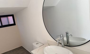 Estrene casa moderna  en fraccionamiento