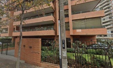 Estacionamiento en arriendo en LAS CONDES