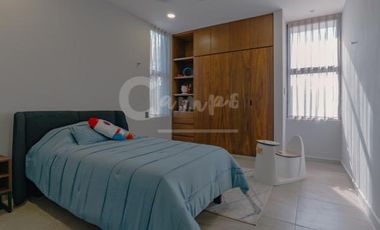 Casa de 2 pisos, 3 recamaras en privada en Conkal Yucatan  Entrega inmediata