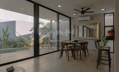 Casa de 2 pisos, 3 recamaras en privada en Conkal Yucatan  Entrega inmediata