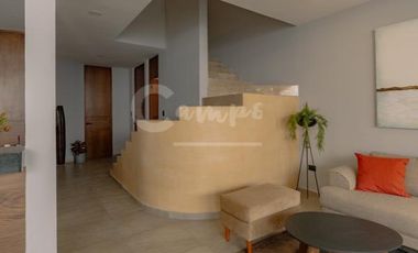 Casa de 2 pisos, 3 recamaras en privada en Conkal Yucatan  Entrega inmediata