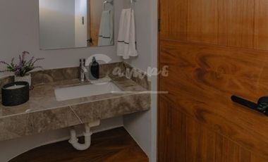 Casa de 2 pisos, 3 recamaras en privada en Conkal Yucatan  Entrega inmediata