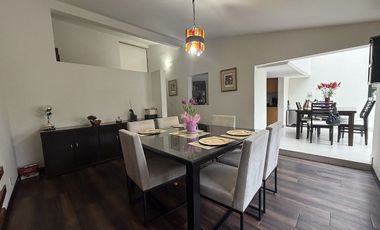 Casa en venta en Portón de las Flores con alberca y doble seguridad