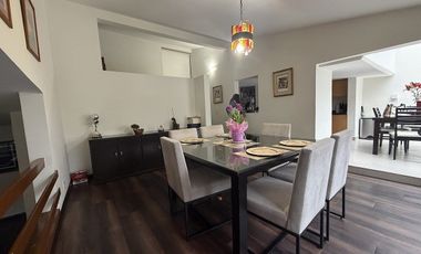 Casa en venta en Portón de las Flores con alberca y doble seguridad