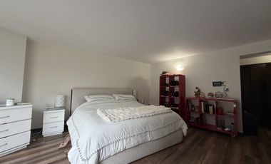 Casa en venta en Portón de las Flores con alberca y doble seguridad