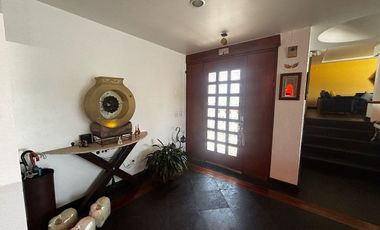 VENTA CASA EN CALLE CERRADA COL. LOMAS QUEBRADAS