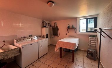 VENTA CASA EN CALLE CERRADA COL. LOMAS QUEBRADAS