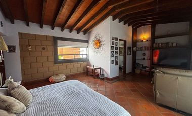 VENTA CASA EN CALLE CERRADA COL. LOMAS QUEBRADAS