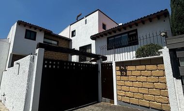 VENTA CASA EN CALLE CERRADA COL. LOMAS QUEBRADAS