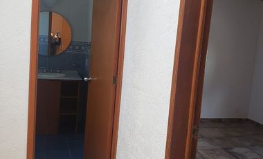 VENTA CASA EN CALLE CERRADA COL. LOMAS QUEBRADAS