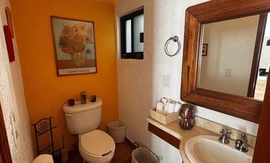 VENTA CASA EN CALLE CERRADA COL. LOMAS QUEBRADAS