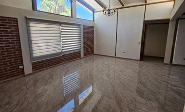 Casa en arriendo c/ estacionamiento en San Fernando de Copiapó