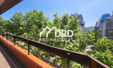 ARRIENDO LOCAL COMERCIAL PROVIDENCIA  METRO L LEONES