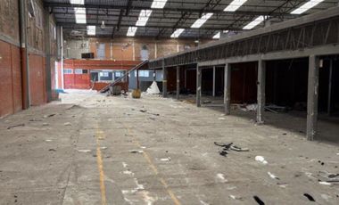 IB-CM1084 - Bodega Industrial en Venta en Iztacalco, 2,903 m2.