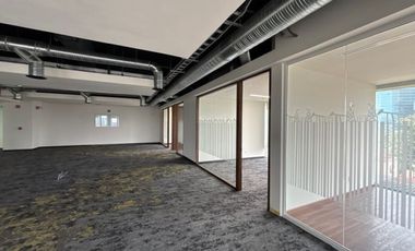 IB-CM1186 - Oficina en Renta en Campos Eliseos, 470 m2.