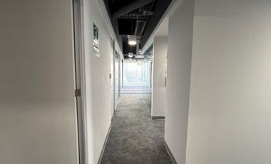 IB-CM1187 - Oficina en Renta en Campos Eliseos, 350 m2.