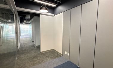 IB-CM1187 - Oficina en Renta en Campos Eliseos, 350 m2.
