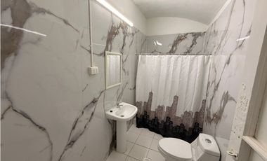 ARRIENDO OFICINAS 4 PRIVADOS 2 BAÑOS