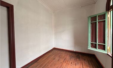 ARRIENDO OFICINAS 4 PRIVADOS 2 BAÑOS