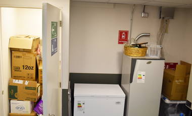 Derecho a llaves cafeteria  al paso Providencia