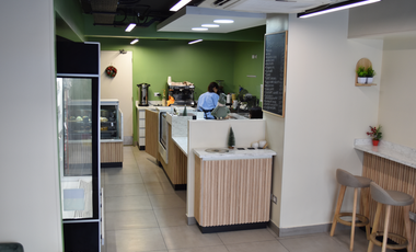 Derecho a llaves cafeteria  al paso Providencia