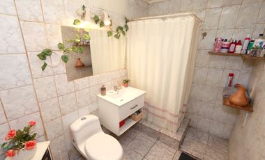 VENTA CASA EN BARRIO LOS MUSICOS, SAN JOAQUIN