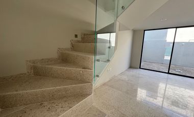 CASA EN RENTA JUNTO A GALERIAS SANTA ANITA